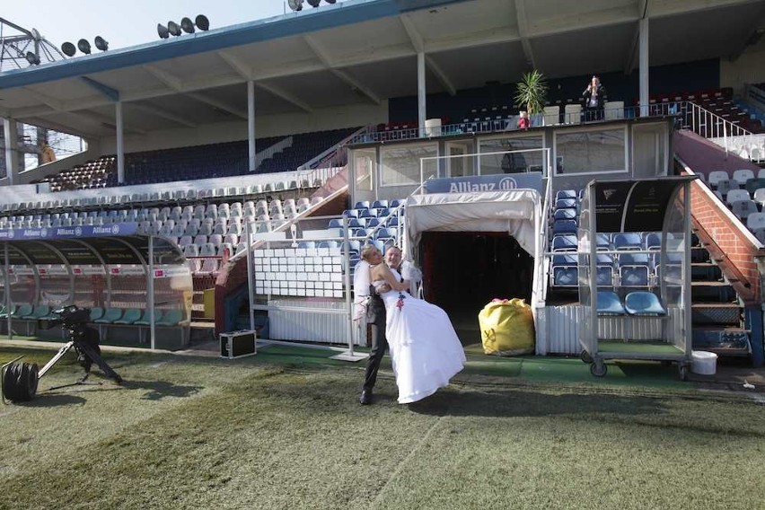 Ślub na stadionie Górnika Zabrze