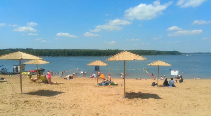 W  Pieczyskach  zamontowano w tym roku na plaży nowe...