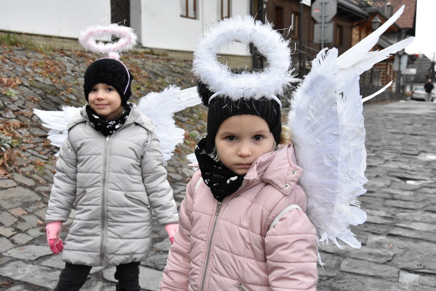 Festiwal "Anioł w Miasteczku" odbywa się co roku w grudniu w...