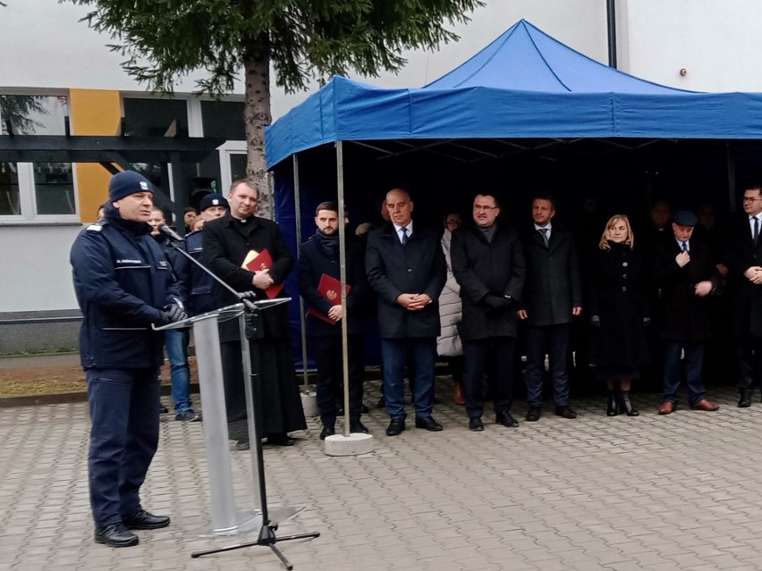 W Białym Kościele otwarto drugi w powiecie krakowskim posterunek policji. Mieszkańcy gminy Wielka Wieś będą się czuć bezpieczniej 