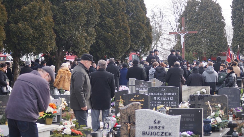 Mikołów: Tłumy na pogrzebie pożegnały sołtysa Bujakowa