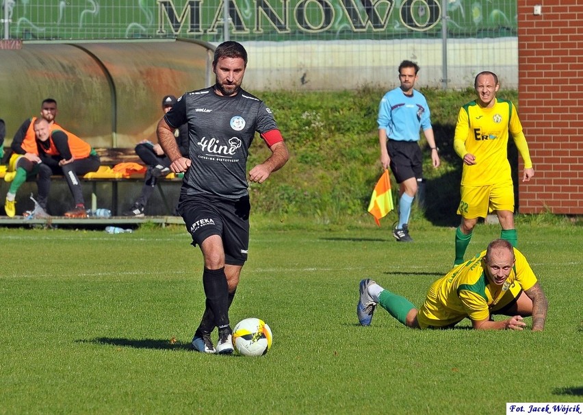 GKS Manowo uległ na swoim boisku Pogoni Połczyn-Zdrój...