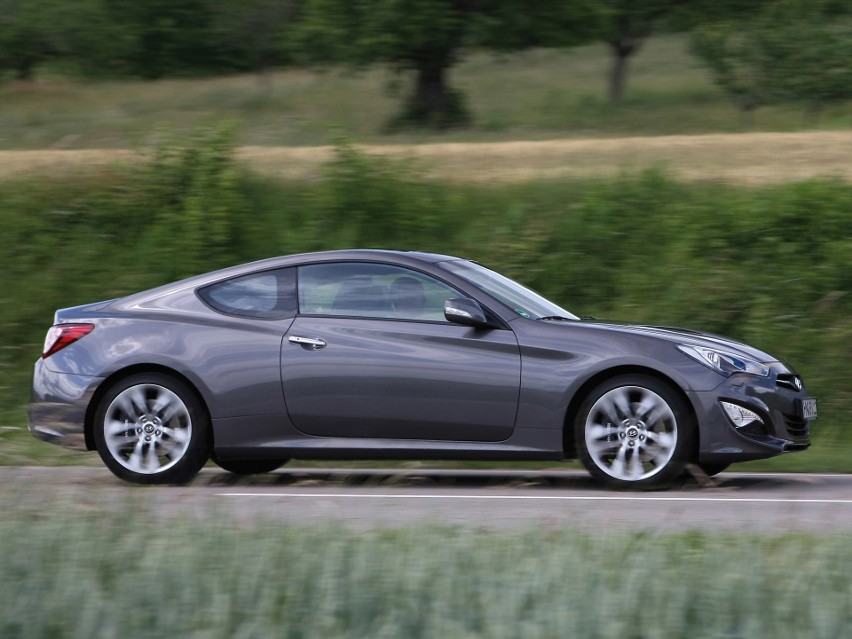 Hyundai Genesis Coupe...