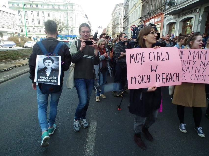 Poznań: Protest przeciw całkowitemu zakazowi aborcji