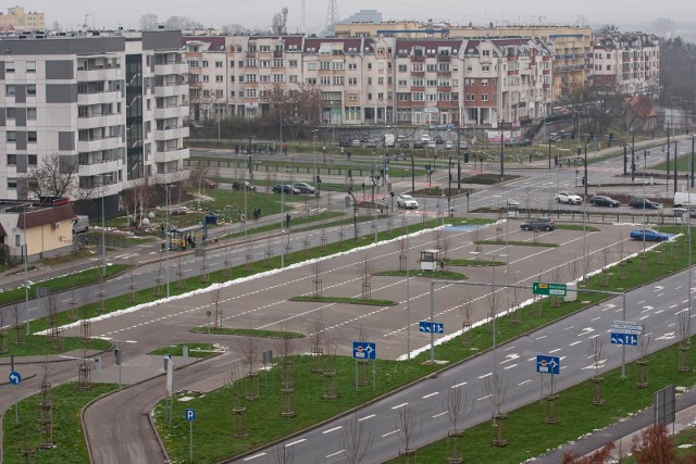 W Bydgoszczy na parkingach park and ride wciąż pustki. Sprawdź, jak rozwiązanie działa w innych miastach.