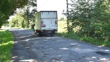 Droga na ul. Wysokie Brzegi w Oświęcimiu jest dziurawa jak sito. Za rok ma być inaczej. Rozpoczyna się przebudowa. Zdjęcia