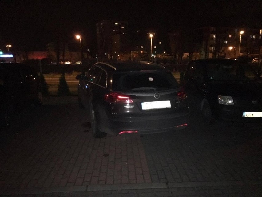 Oto mistrzowie parkowania w Toruniu. Nie uwierzycie, gdzie...