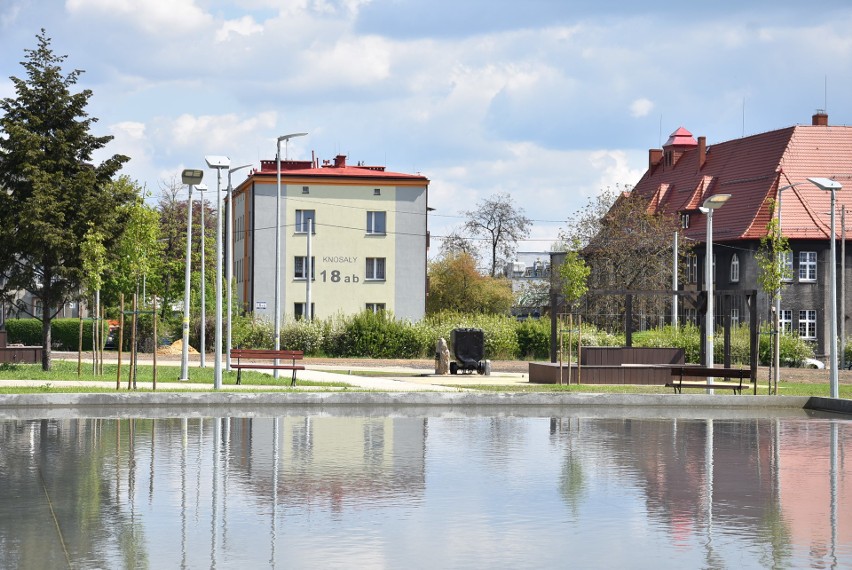 Rynek w Radzionkowie jest już gotowy. Wokół stanie 21...