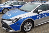 Policjanci z Namysłowa mają nowy radiowóz. To hybrydowa toyota, która weszła właśnie do służby
