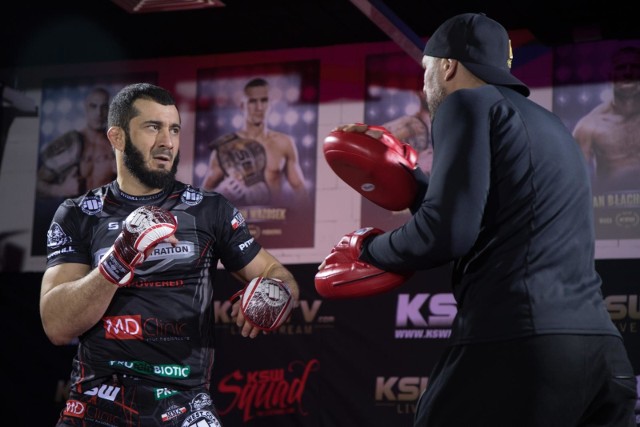 KSW 52 - WYNIKI WALK NA ŻYWO Khalidov - Askham, Janikowski - Kołecki (SKRÓTY 7.12) wideo, stream online, transmisja, walki wyniki, relacja