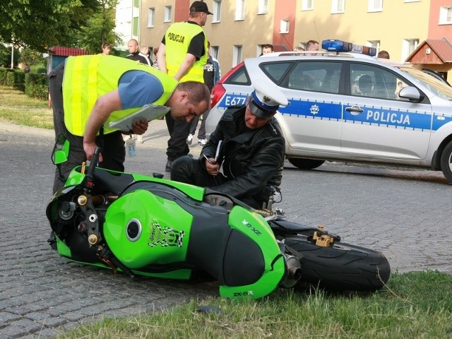 Okoliczności wypadku starają się ustalić międzyrzeccy policjanci.