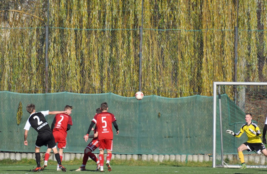 Centralna Liga Juniorów U-17: Wisła - Cracovia. Derby Krakowa pod wodzą... sędzin. "Pasy" przyćmiły "Białą Gwiazdę" [ZDJĘCIA]