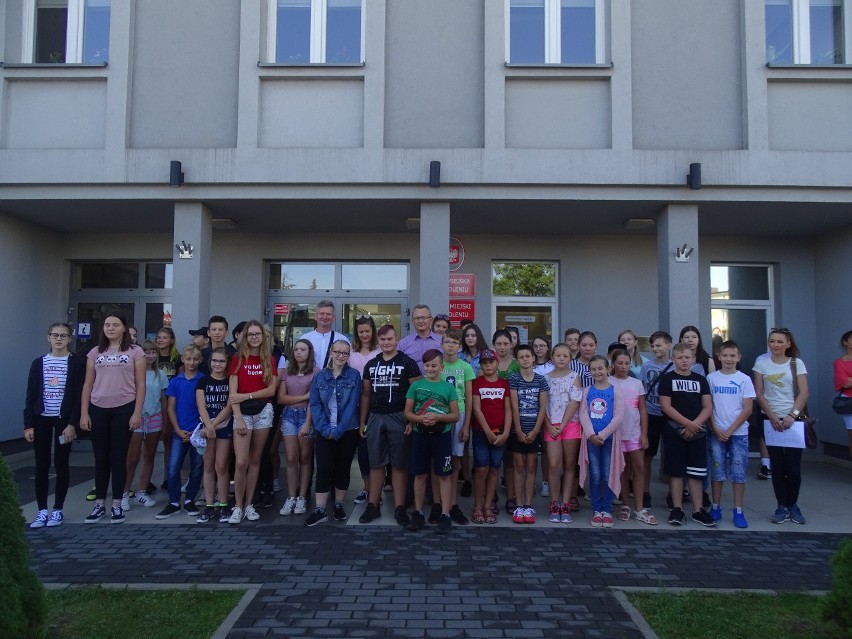 Na wycieczkę do Białego Dunajca wyjechała grupa 38 dzieci....