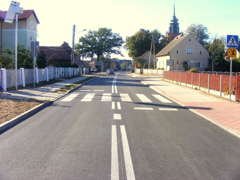 Wyremontowana droga powiatowa w Radłowie.