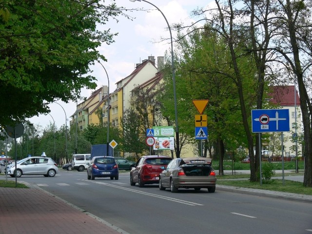 Kamery na skrzyżowaniu ulic Kopernika i 11 Listopada są potrzebne, gdyż często dochodzi tam do wypadków i kolizji.