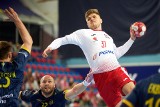 Reprezentacja Polski piłkarzy ręcznych po zaciętym meczu uległa Szwedom. Rewanż w niedzielę