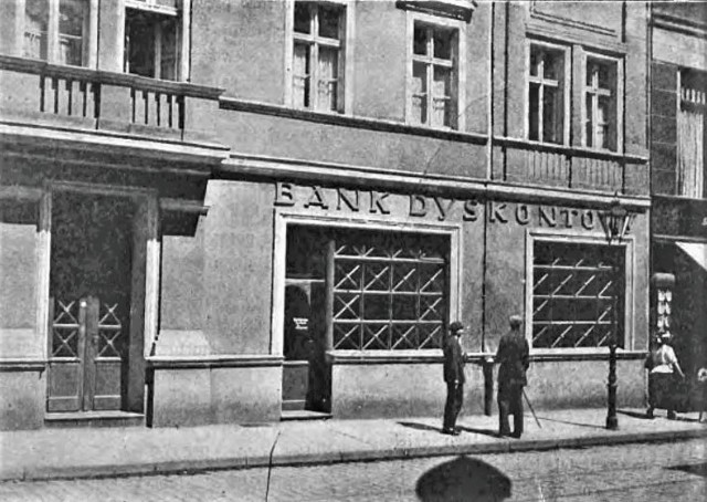 Budynek Banku Dyskontowego przy ul. Marszałka Focha.