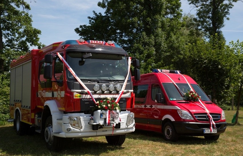 Dwa nowe pojazdy na 110 lecie Ochotniczej Straży Pożarnej w Balicach