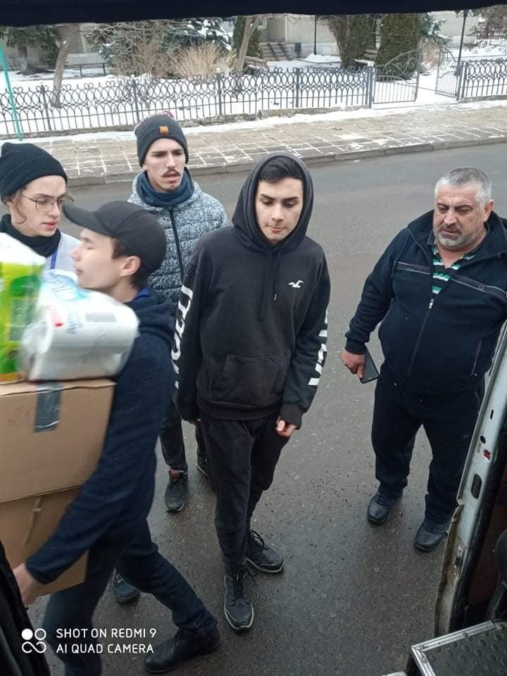 Pomoc dla Ukrainy. Szykujemy kolejny transport z darami. Potrzebne są odzież termoaktywna, kołdry, koce, środki opatrunkowe