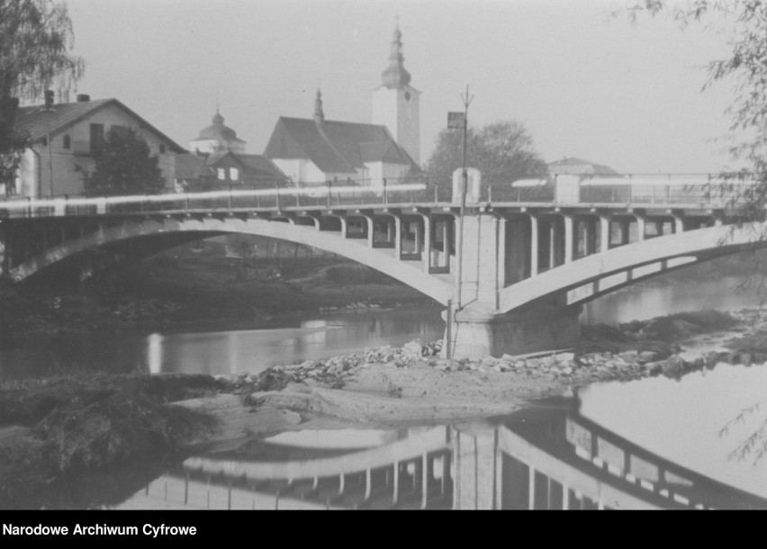 Nowy Targ na starych fotografiach. Zobacz jak wyglądała lata temu stolica Podhala