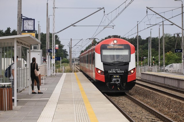 Przyszła stacja Poznań Śródmieście miałaby ogromny potencjał ogólnomiejski, byłaby bardziej dostępna niż Poznań Główny i wygodniejsza w codziennej komunikacji wewnątrzmiejskiej i dojazdowej - uważają jeżyccy radni