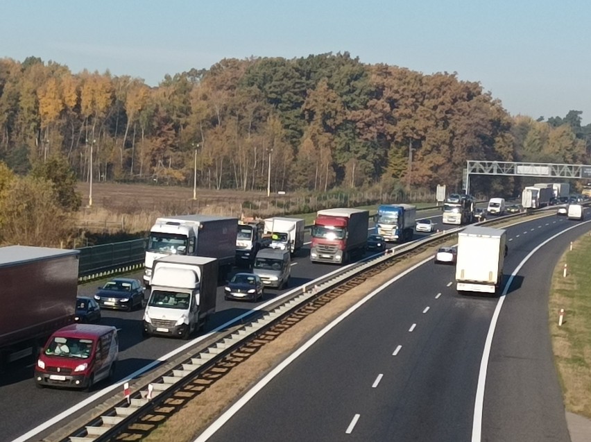 Ogromny korek utworzył się na autostradzie A4 w Kleszczowie.