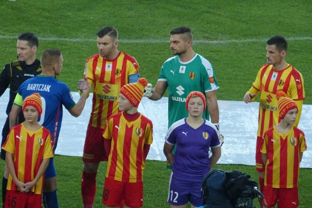 Korona Kielce gra z Miedzią Legnica. W bramce debiutuje Michał Miśkiewicz.