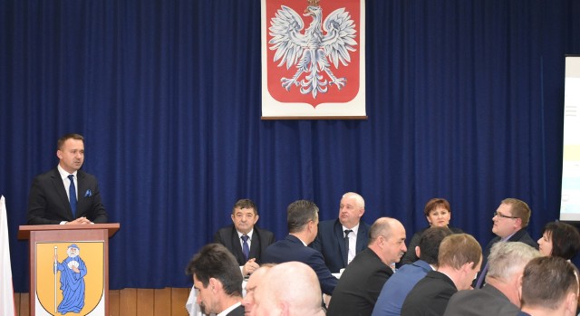 Poseł Michał Cieślak był gościem środowej, pierwszej sesji Rady Miejskiej w Opatowcu.