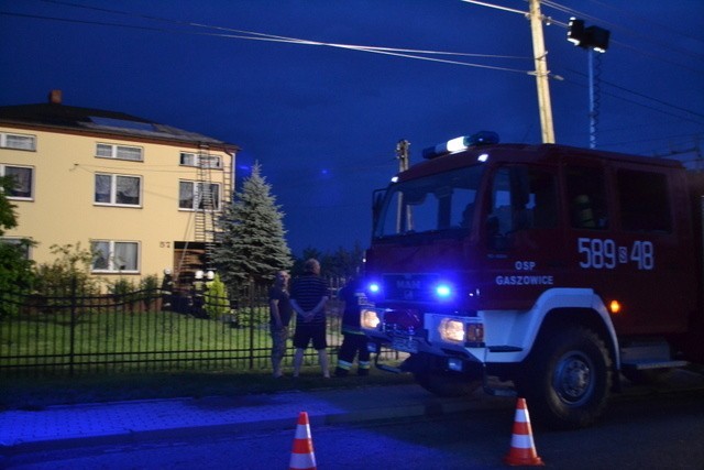 Burza w Gaszowicach. Wiatr zniszczył dachy w wielu domach