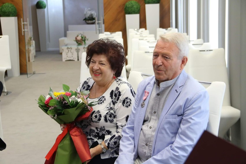 Piękne uroczystości w Starachowicach. Kolejne pięć par obchodziło Złote Gody - zobacz zdjęcia