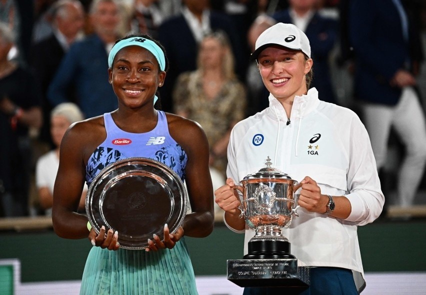 Coco Gauff (z lewej) grała w tym roku m.in. w finale Roland...