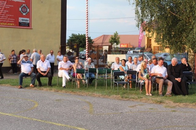 Wędkarze z koła Regionalnego Stowarzyszenia Wędkarskiego w Piotrkowie Kuj. obchodzili jubileusz. Uroczystości  rozpoczęły się uroczystą liturgią sprawowaną prze ks. Krzysztofa Gąsiorowskiego w piotrkowskiej świątyni p.w. św. Jakuba.PIOTRKÓW KUJAWSKI 2018 - BIEG O PUCHAR PREZESA BS;nf  Na placu przy remizie strażackiej odbyła się część oficjalna, podczas której wędkarze uhonorowali  swoich przyjaciół i sponsorów. Potem była zabawa...Jak zabezpieczyć mieszkanie podczas urlopu?  