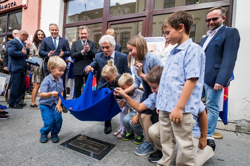 Kolejne Bydgoskie Autografy odsłonięto na ulicy Długiej! W...