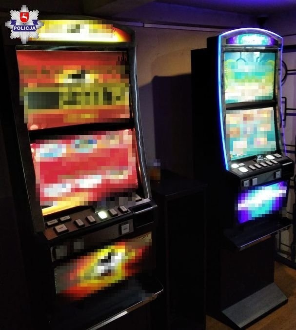 Lublin: Policjanci znaleźli nielegalne automaty do gier 