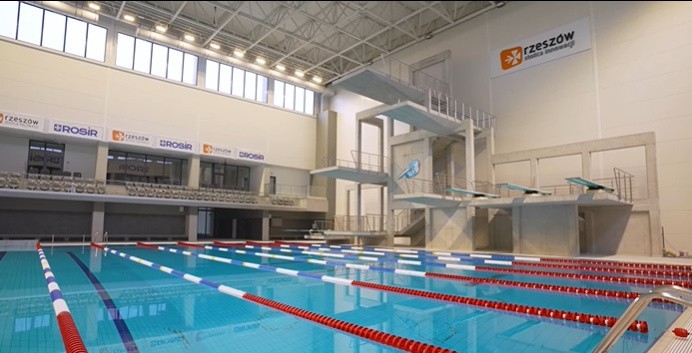 Nowy basen przy ul. Matuszczaka w Rzeszowie będzie czynny od 1 grudnia. Znamy ceny biletów i karnetów