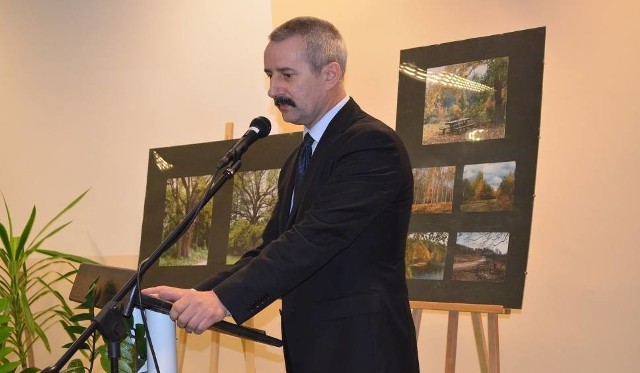 Tadeusz Kowalski przyznał, że bezpośrednio starosta nie zaproponował mu kupna muzeum, ale pomysł, że marszałek poprowadzi placówkę, podoba mu się, choć nie do końca.