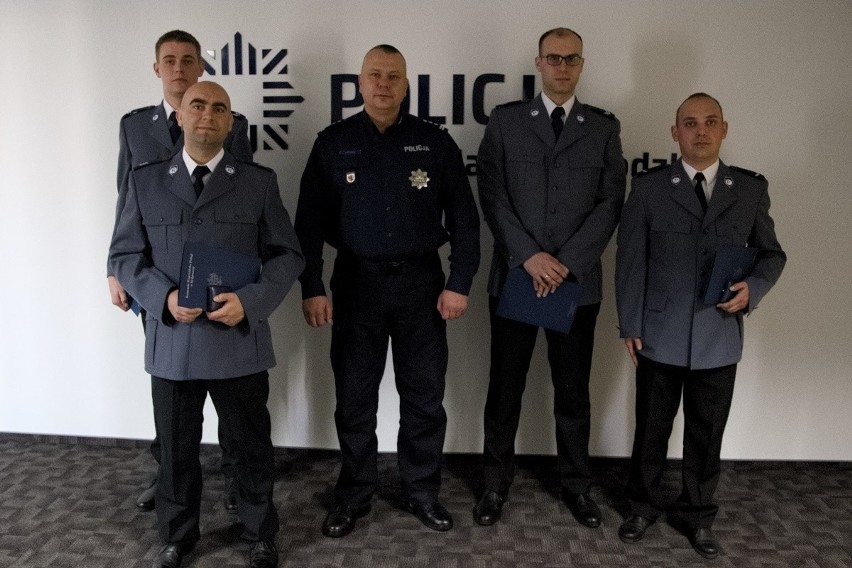 Czterech policjantów ze Żnina zostało wyróżnionych Honorowym...