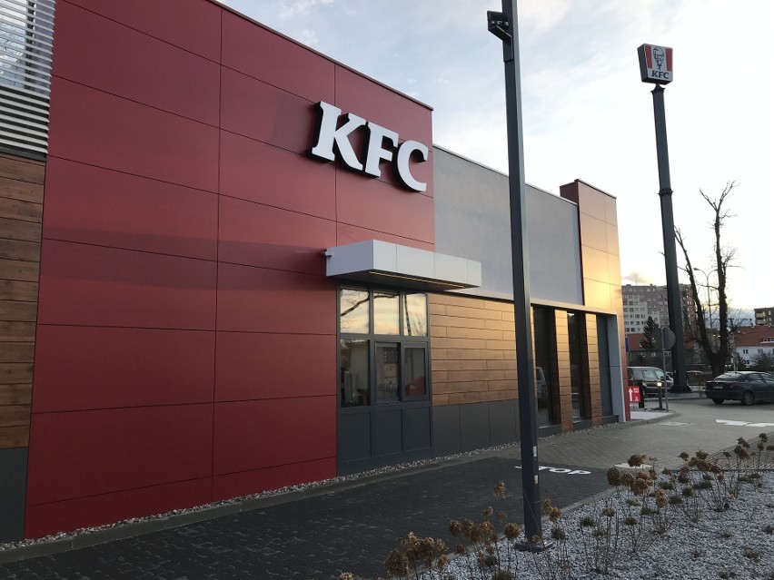 Restauracja "KFC Drive Thru" przy ul. Żmigrodzkiej już otwarta 