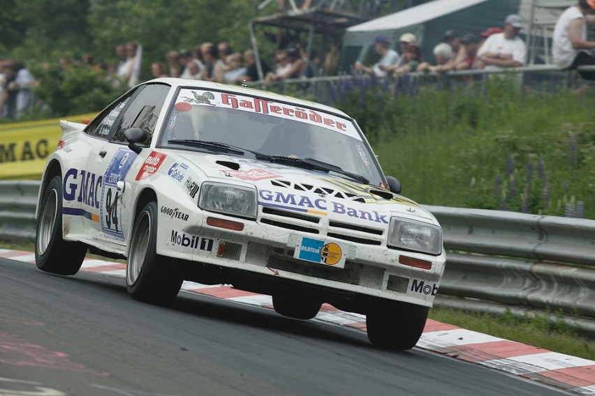 Grand Prix oldtimerów AvD na legendarnym torze Nürburgring...