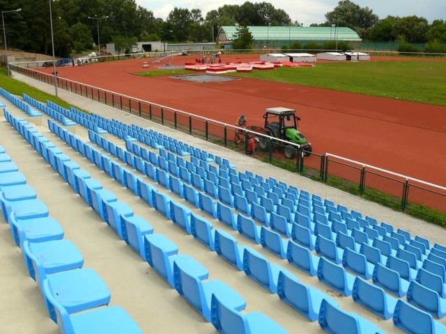 Trybuna stadionu lekkoatletycznego będzie mieć zadaszenie, które jest warunkiem organizacji ogólnopolskich zawodów