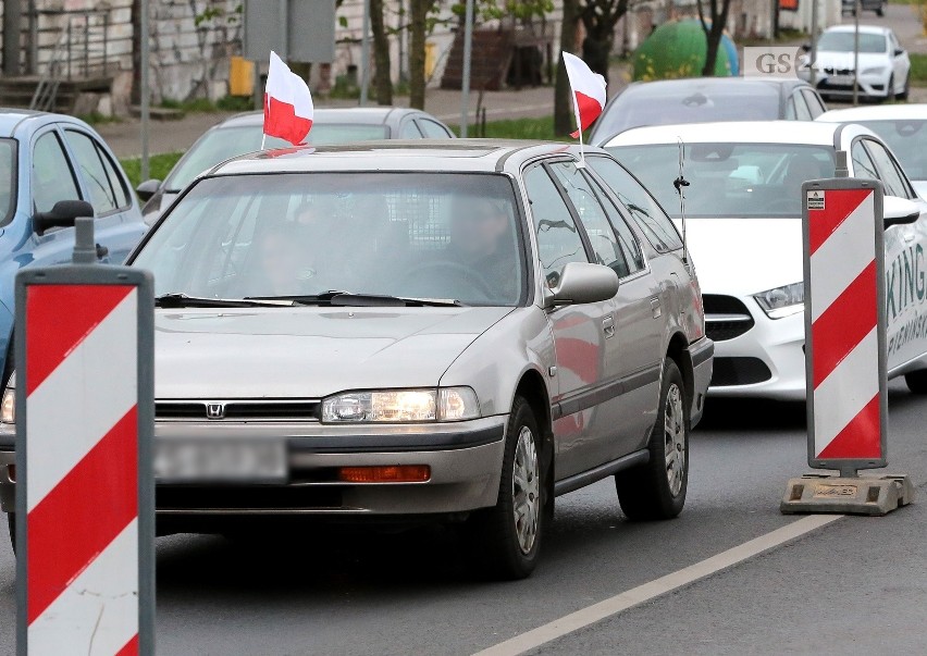 Biało-czerwony Szczecin. Mieszkańcy wywiesili flagi w patriotyczny weekend. ZDJĘCIA