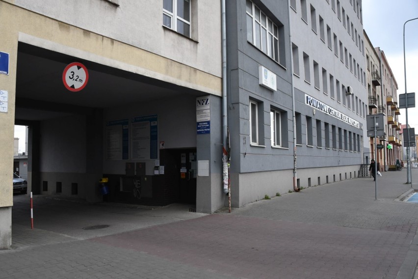 Koronawirus. Kielce. Pracownica Powiatowego Centrum Usług Medycznych w Kielcach zakażona. Miała kontakt z ponad 40 pracownikami