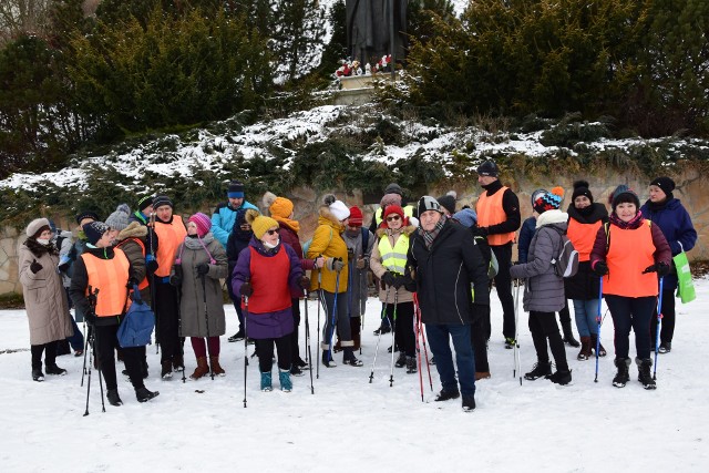 Z okazji Dnia Babci i Dziadka w Królewskim Mieście   organizowano spacer nordic walking pod nazwą „Babcia i Dziadek łączą Sandomierz”.