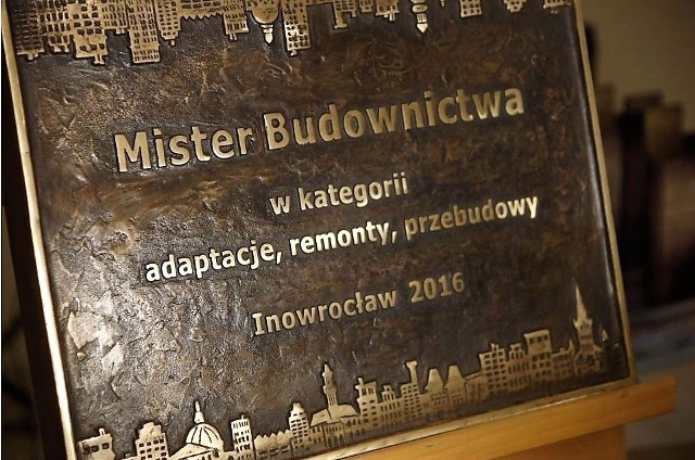 Fakt zwycięstwa w konkursie poświadczać będzie taka oto tablica umieszczona na ścianie nagrodzonego budynku. Oczywiście znajdzie się na niej napis "Inowrocław 2017".