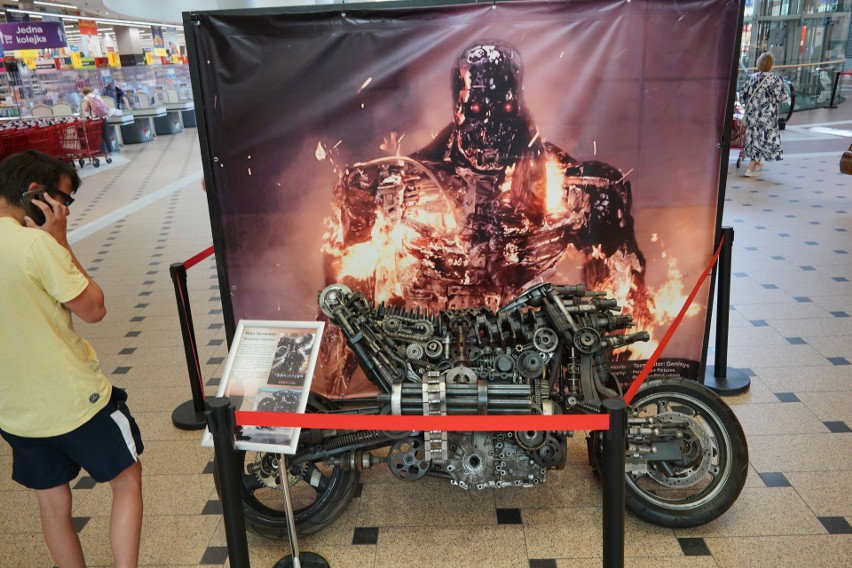 Replika motocykla z filmu "Terminator: Ocalanie"....