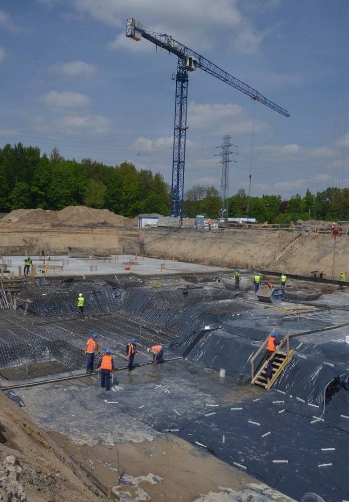 Budowa stadionu Łódzkiego Klubu Sportowego idzie zgodnie z...