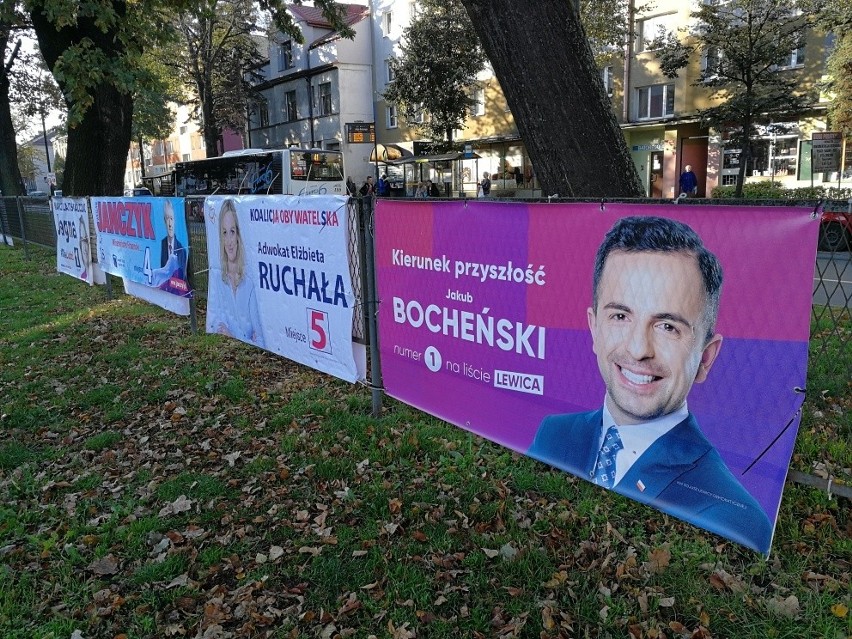 Wybory parlamentarne 2019. Prezydent Ludomir Handzel chce, żeby komitety wyborcze zapłaciły za swoje plakaty w paśmie drogowym Nowego Sącza