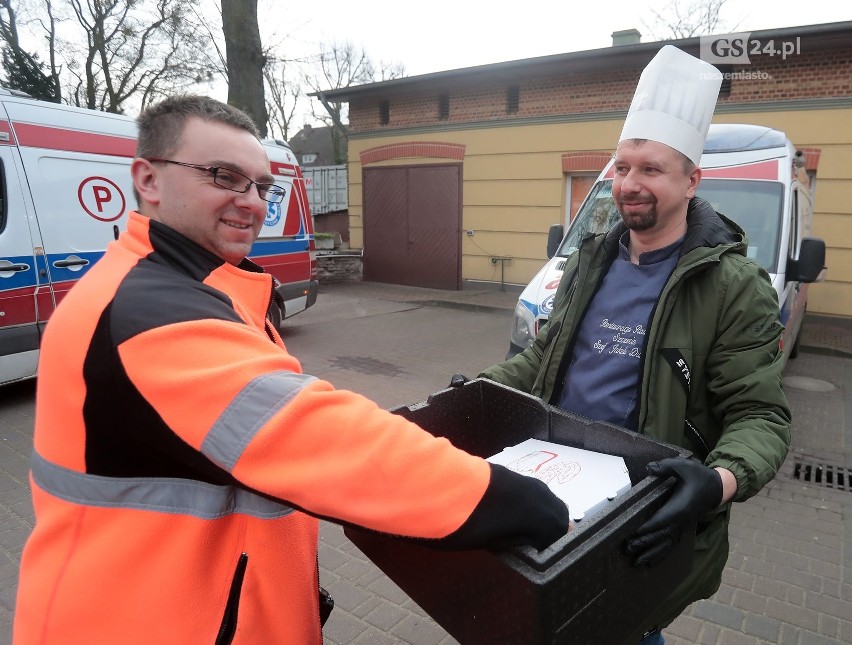 #GastroDlaLekarzy, szczecińscy restauratorzy wspierają ratowników i lekarzy w pracy. Zobacz ZDJĘCIA!