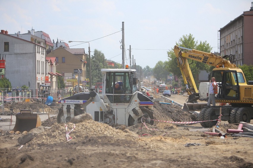 Dąbrowa Górnicza: Remonty dróg w całym mieście. Wielki plac budowy [ZDJĘCIA]
