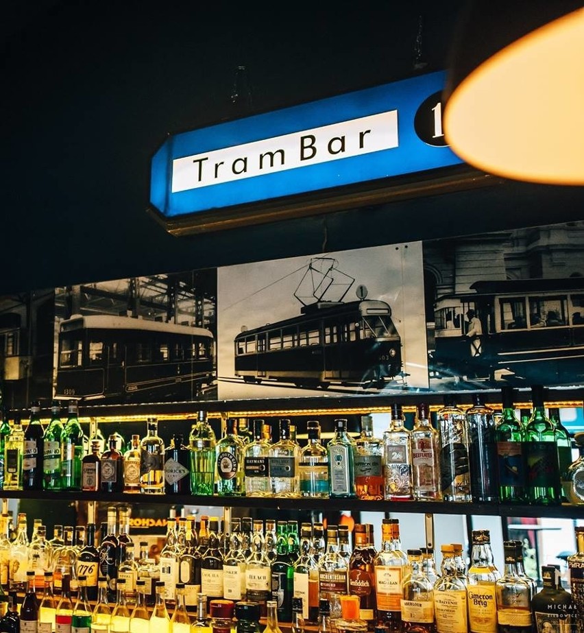 Tram Bar - (Stolarska 5) - w tym pubie również transmitowane...